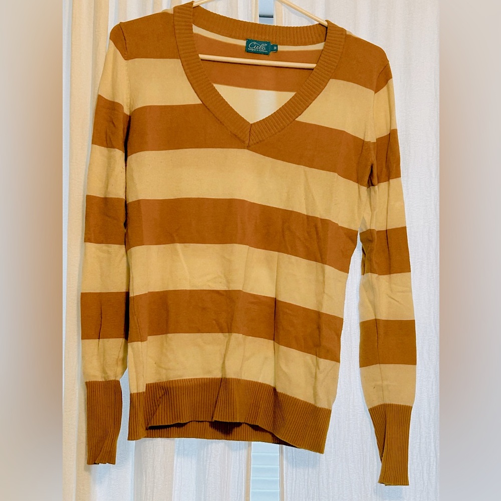 Mustard yellow and white striped V-neck sweater size Medium
